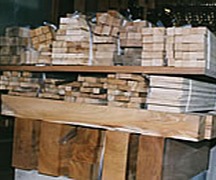 原木の製材